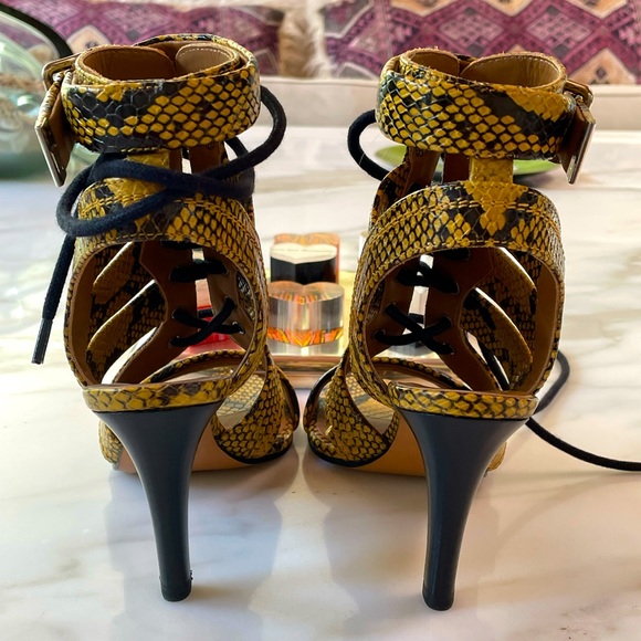 Chloe Rylee Python Sandals😎😎😎 - Picture 8 of 15